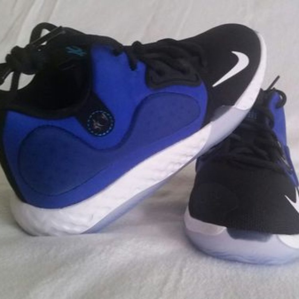 KD Trey 5 VII (Big Kids' Basketball)